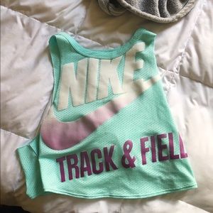 NIKE Track & Field Crop Top